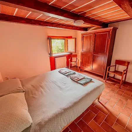 Quarto em Acomodações Particulares Podere Tra Gli Ulivi - Yoga, Natura E Silenzio Parrano